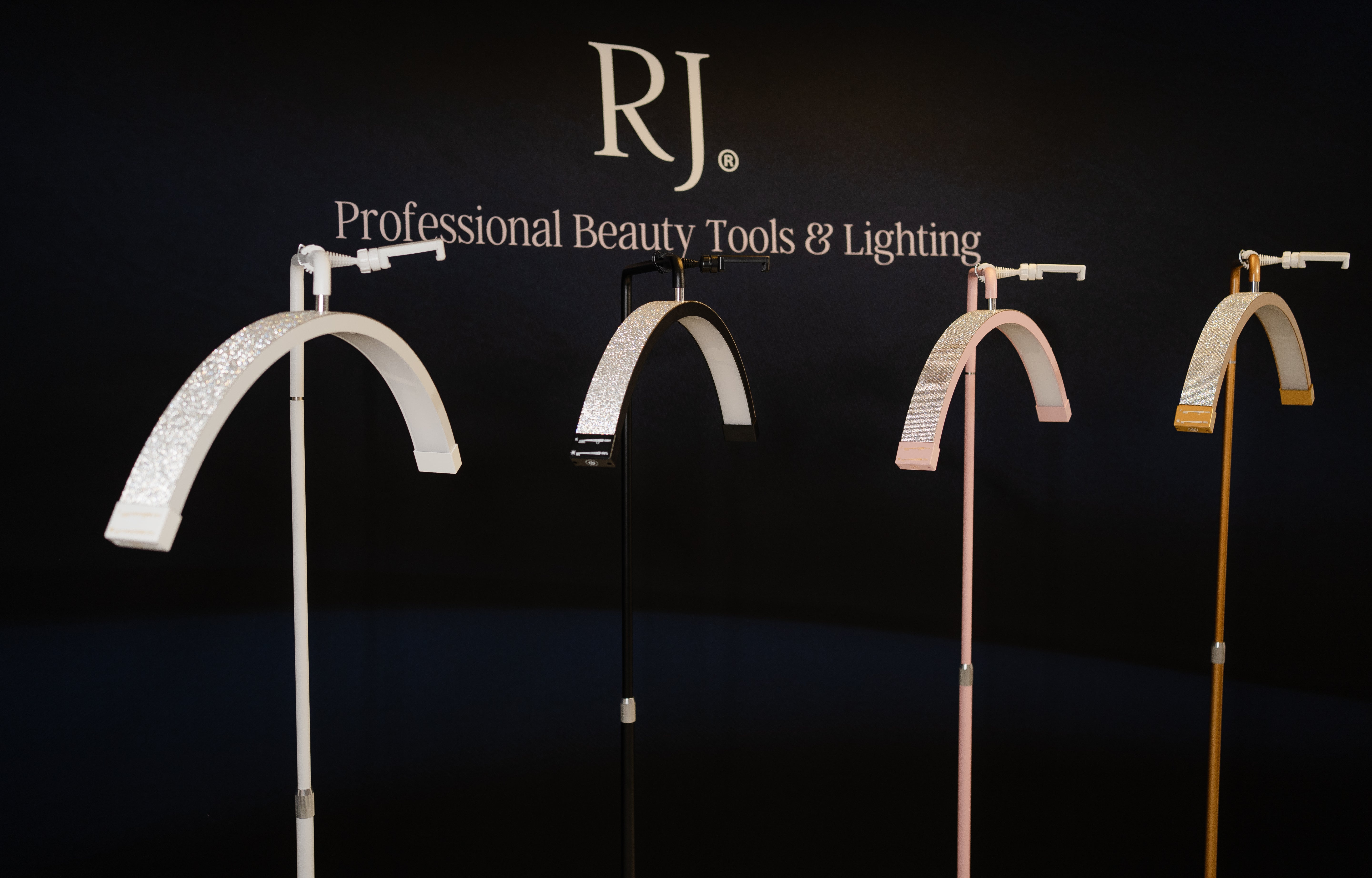 Lámpara Estética Media Luna Diamante 28” – Luz LED Profesional | RJ Moon Pro
