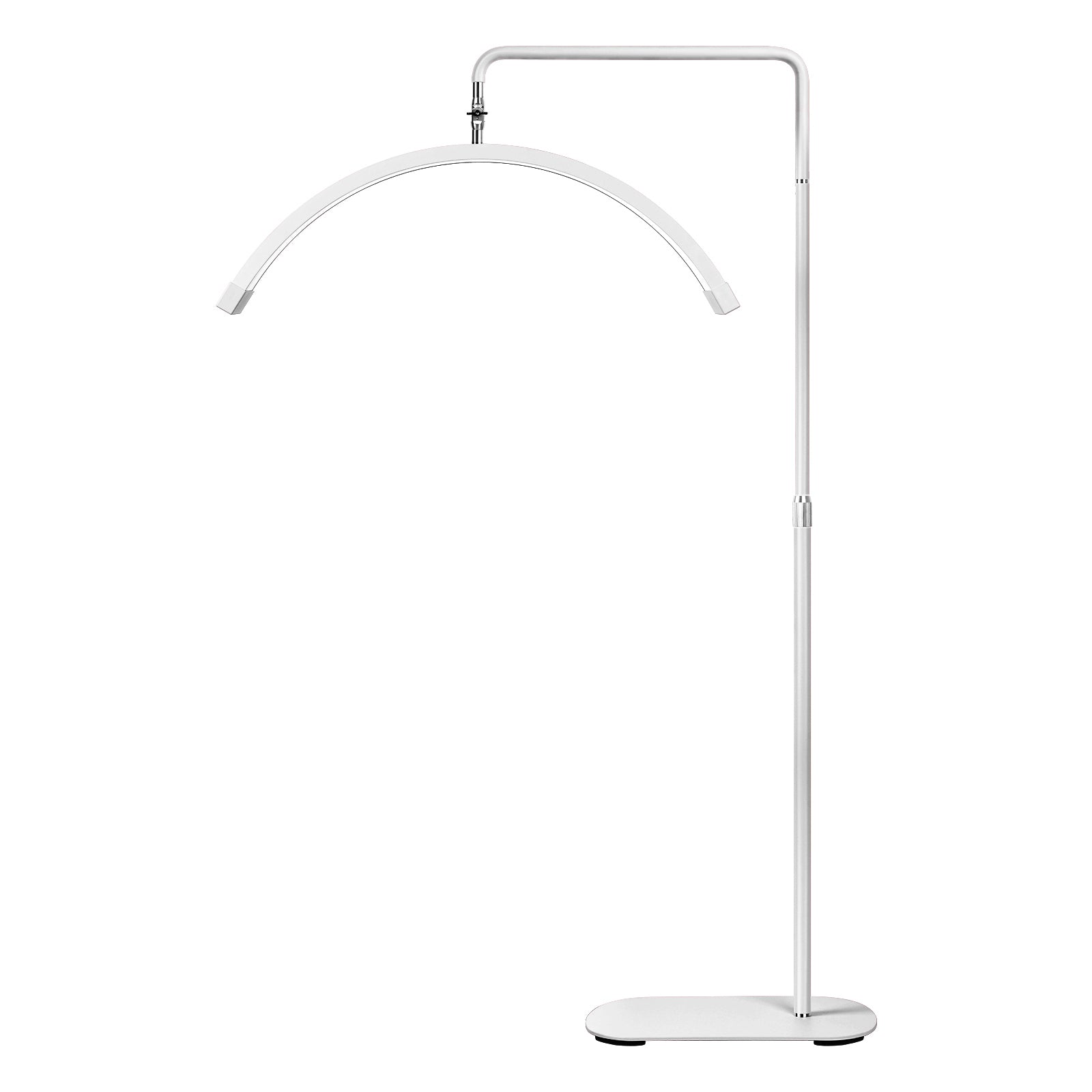 Técnica aplicando pestañas con luz blanca profesional
